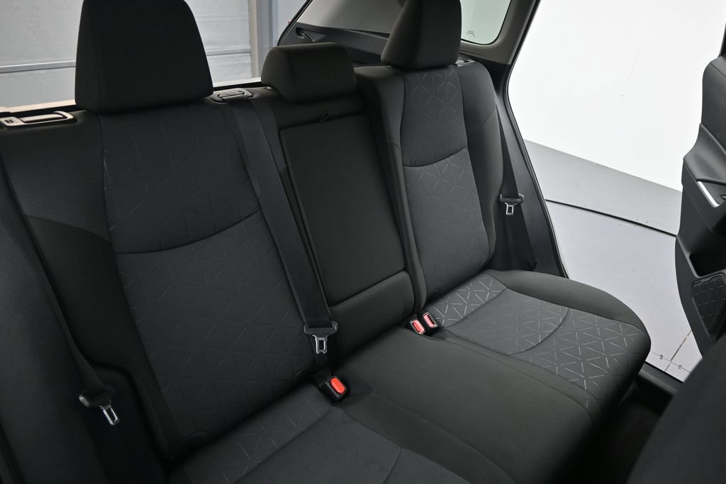 Used 2025 Toyota RAV4 XLE AWD/4WD image 13