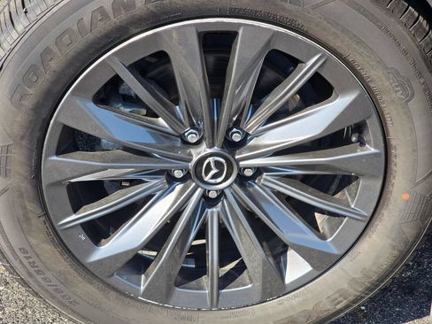 Used 2025 MAZDA CX-70 3.3 Turbo w/ Preferred Package AWD/4WD image 9