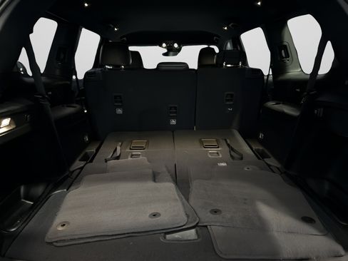 Used 2024 Jeep Grand Cherokee L Laredo image 9