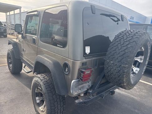Used 2006 Jeep Wrangler Rubicon image 2