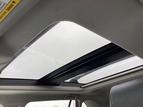 Used 2022 Toyota RAV4 Limited image 6