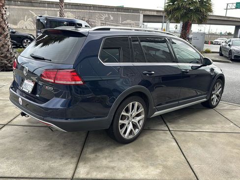 Used 2019 Volkswagen Golf Alltrack SE image 6