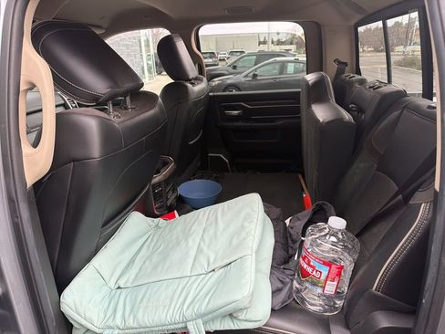 Used 2020 RAM 3500 Laramie image 20