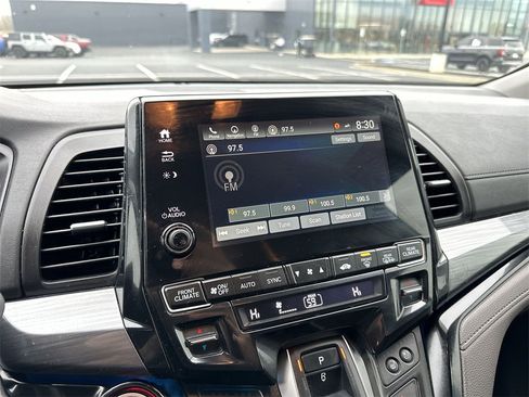 Used 2023 Honda Odyssey Elite image 16