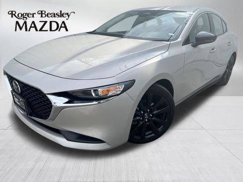 Used 2025 MAZDA MAZDA3 s FWD image 1