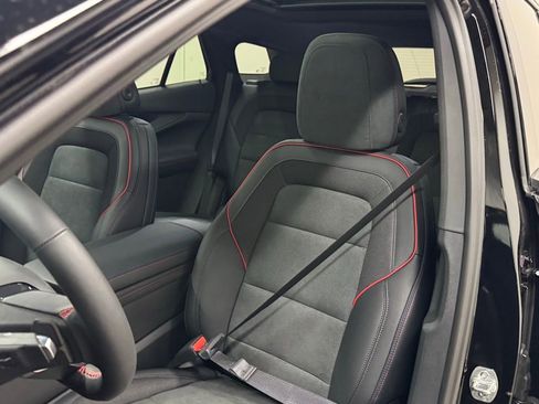 New 2025 Chevrolet Blazer EV RS image 42