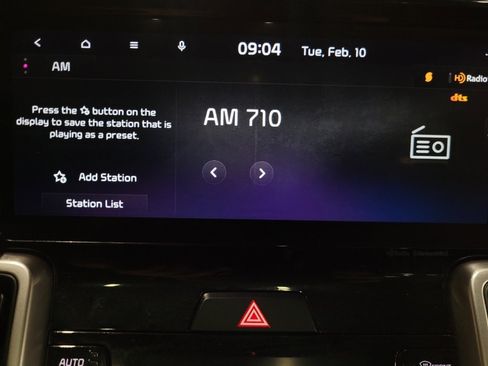 Used 2023 Kia Sorento S w/ Panoramic Sunroof Package image 25