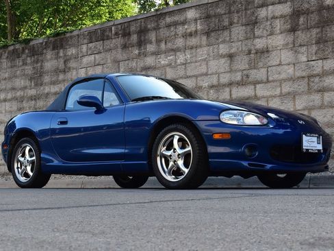 Used 1999 MAZDA MX-5 Miata 10th Anniversary Edition RWD image 52