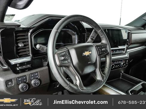 Certified 2025 Chevrolet Silverado 2500 High Country w/ High Country Premium Package AWD/4WD image 4