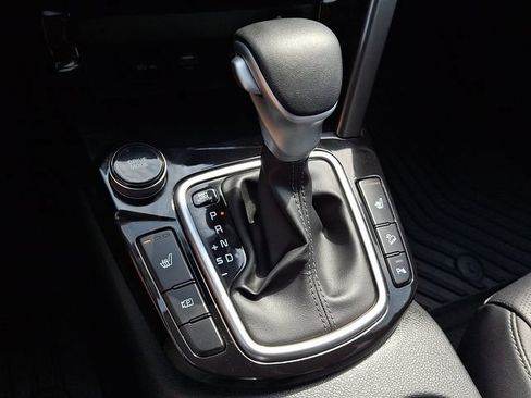 Certified 2025 Kia Seltos EX FWD image 14