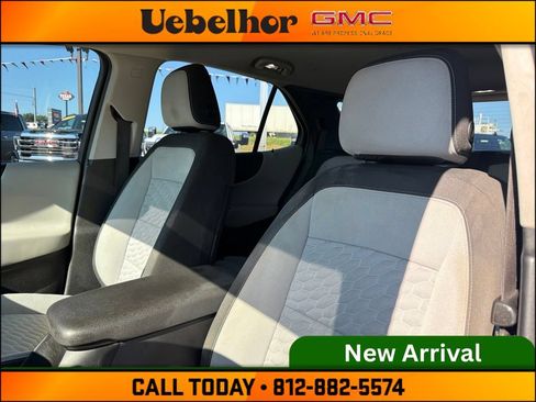 Used 2018 Chevrolet Equinox LT FWD image 22