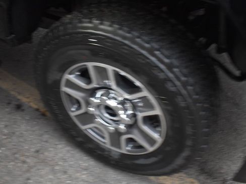 New 2025 Ford F350 Lariat w/ Lariat Ultimate Package image 24