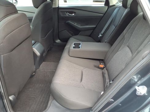 Certified 2023 Honda Accord EX image 9