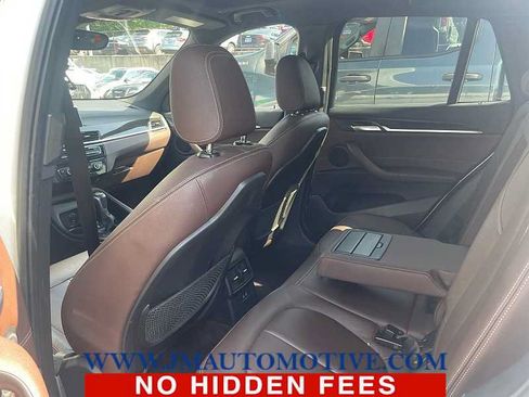 Used 2019 BMW X1 xDrive28i w/ Convenience Package AWD/4WD image 3