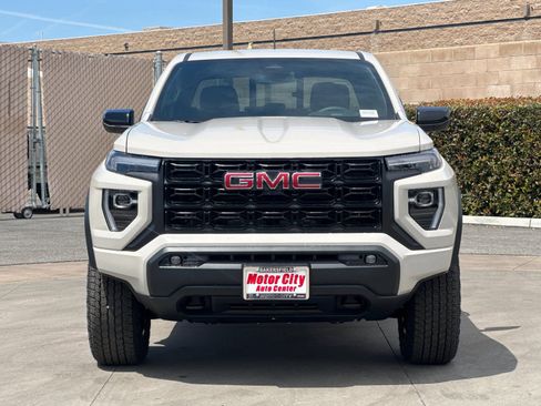 New 2026 GMC Canyon Elevation w/ Convenience Package RWD image 9