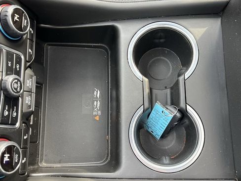 Used 2024 Chevrolet Tahoe Z71 w/ Luxury Package image 18