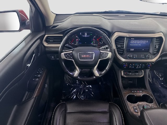 Used 2021 GMC Acadia Denali w/ Denali Ultimate Package AWD/4WD image 16