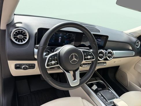 Used 2021 Mercedes-Benz GLB 250 4MATIC image 20