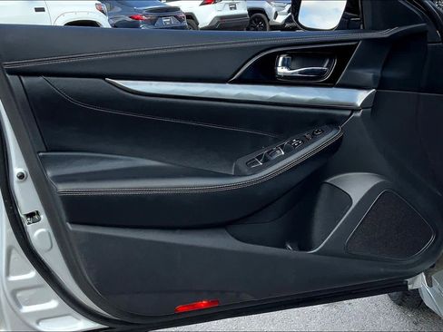 Used 2022 Nissan Maxima SV w/ Floor Mat Group image 39