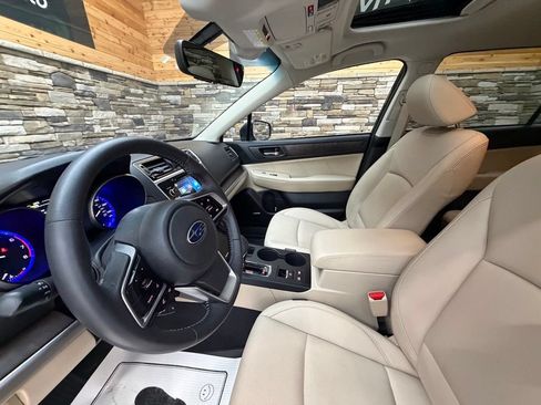 Used 2019 Subaru Outback 2.5i Limited AWD/4WD image 25