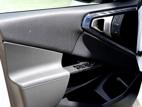 New 2026 BMW X3 xDrive30 w/ M Sport Package image 11