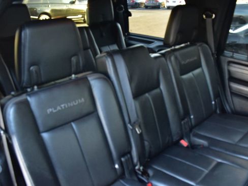 Used 2015 Ford Expedition Platinum image 24
