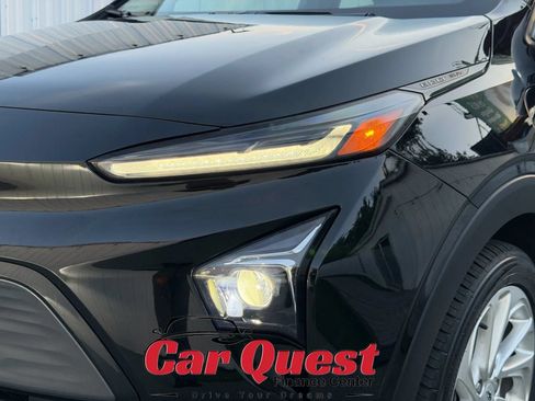 Used 2023 Chevrolet Bolt EUV LT FWD image 11