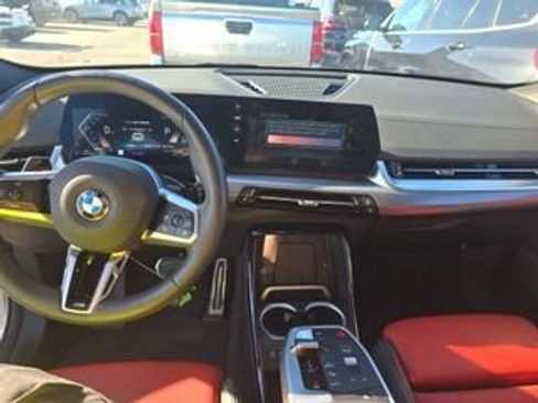 Used 2025 BMW X2 xDrive28i image 5
