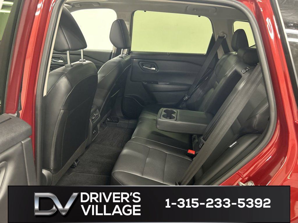 Used 2024 Nissan Rogue SV w/ SV Premium Package AWD/4WD image 20