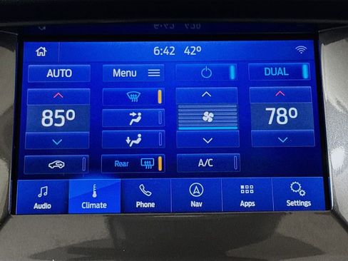 Used 2019 Ford Ranger Lariat w/ Equipment Group 501A Mid image 14