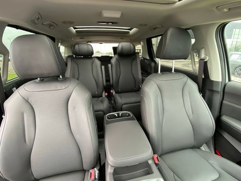 New 2026 Kia Carnival SX Prestige FWD image 29