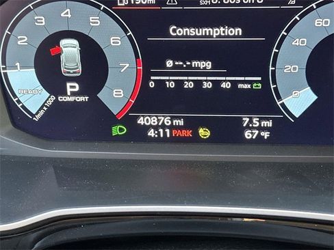 Used 2024 Audi Q3 2.0T Premium image 11