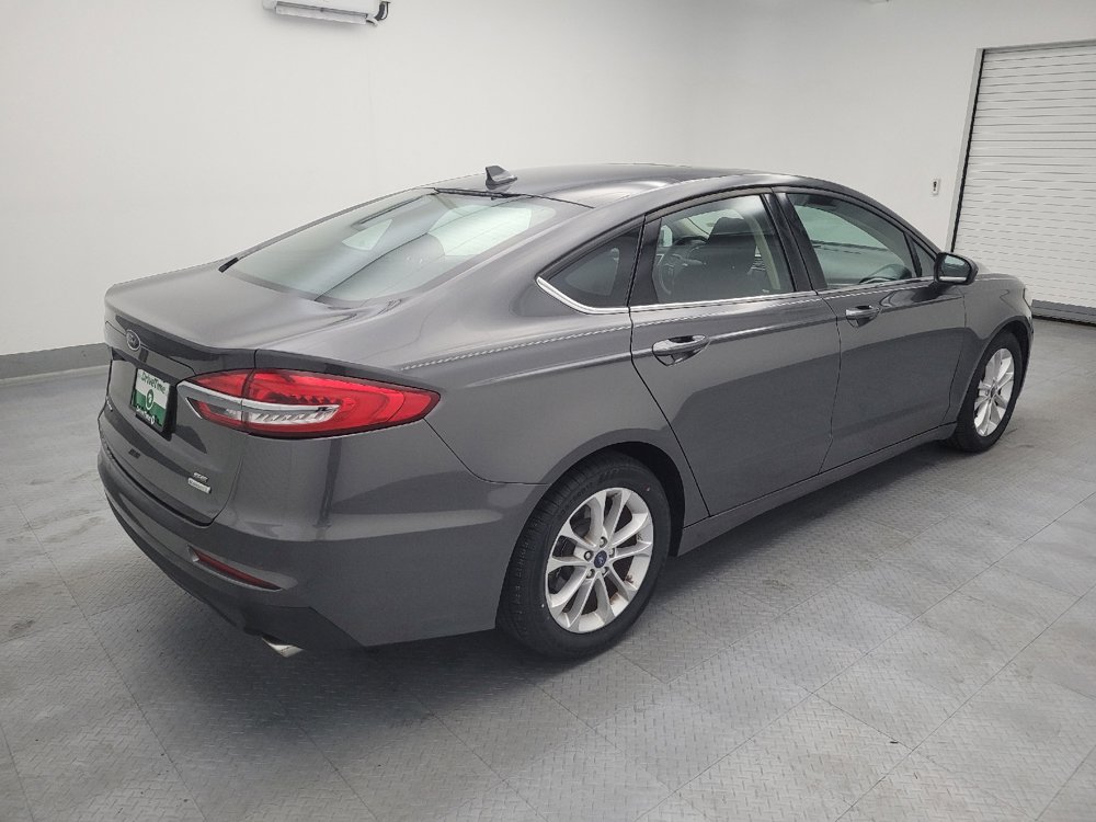 Used 2020 Ford Fusion SE FWD image 10