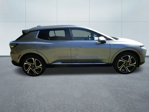 New 2026 Chevrolet Equinox EV LT w/ Convenience Package II image 7