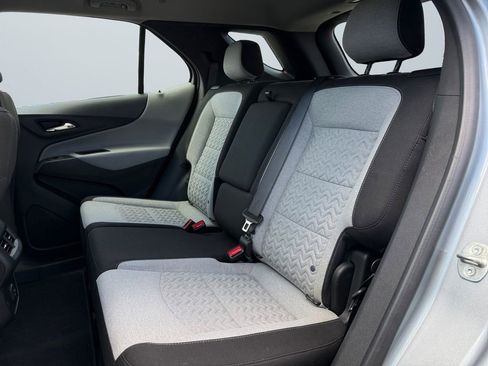 Used 2023 Chevrolet Equinox LS image 13