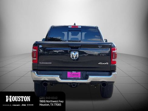 Used 2023 RAM 1500 Laramie AWD/4WD image 5