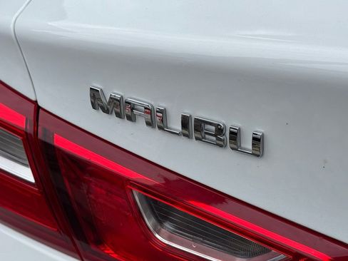 Used 2023 Chevrolet Malibu LT FWD image 9