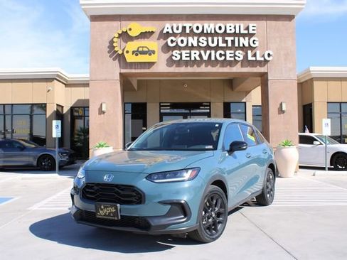 Used 2024 Honda HR-V Sport image 1