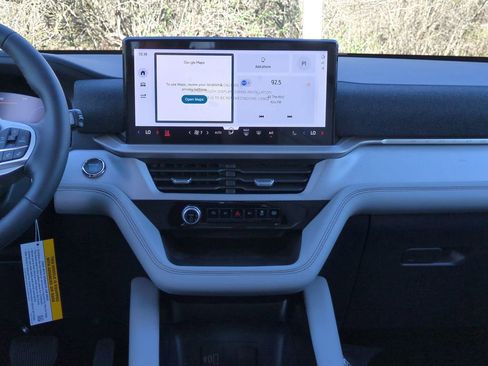 New 2026 Ford Explorer Active image 47