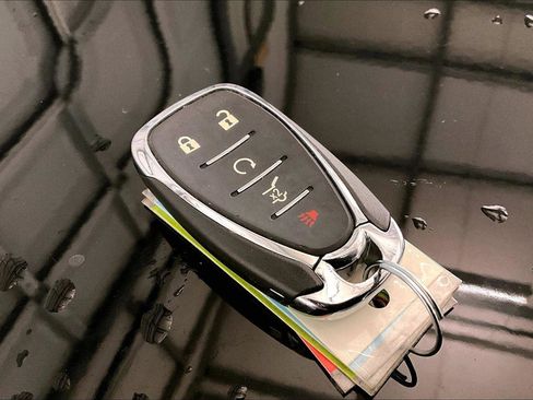 Used 2022 Chevrolet Blazer RS image 9