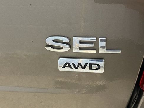 Used 2012 Ford Edge SEL AWD/4WD image 30