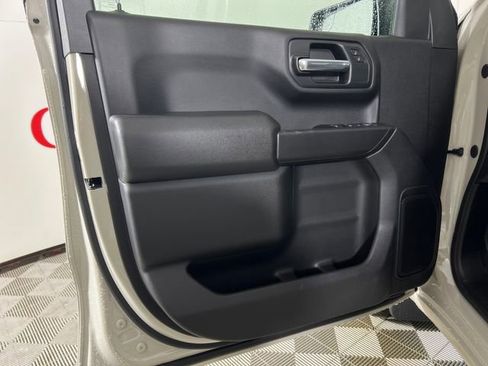 New 2026 Chevrolet Silverado 1500 Custom w/ LPO, Dark Essentials Package RWD image 10