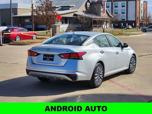 Used 2024 Nissan Altima 2.5 SV image 6