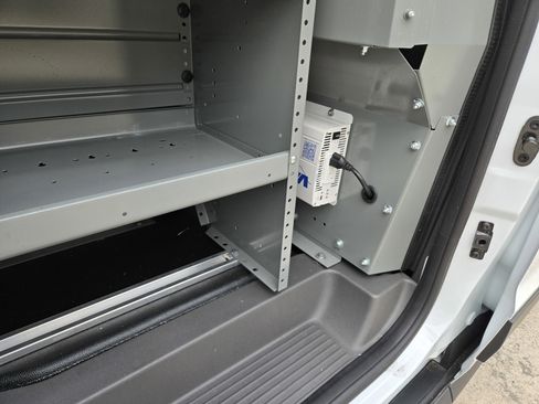 Used 2020 Ford Transit Connect XL image 23