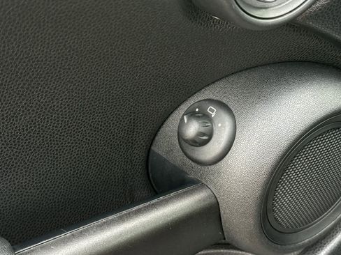 Used 2013 MINI Cooper Hardtop image 13