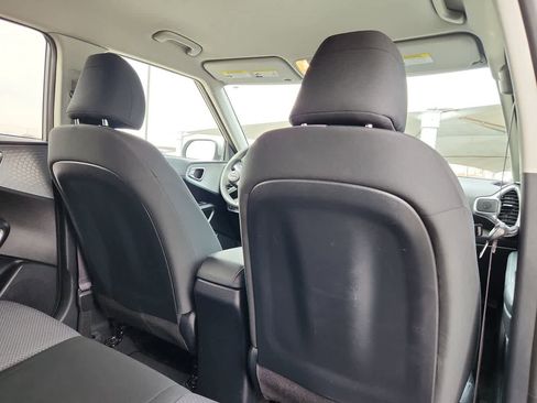 Used 2024 Kia Soul LX w/ Option Group 015 image 16