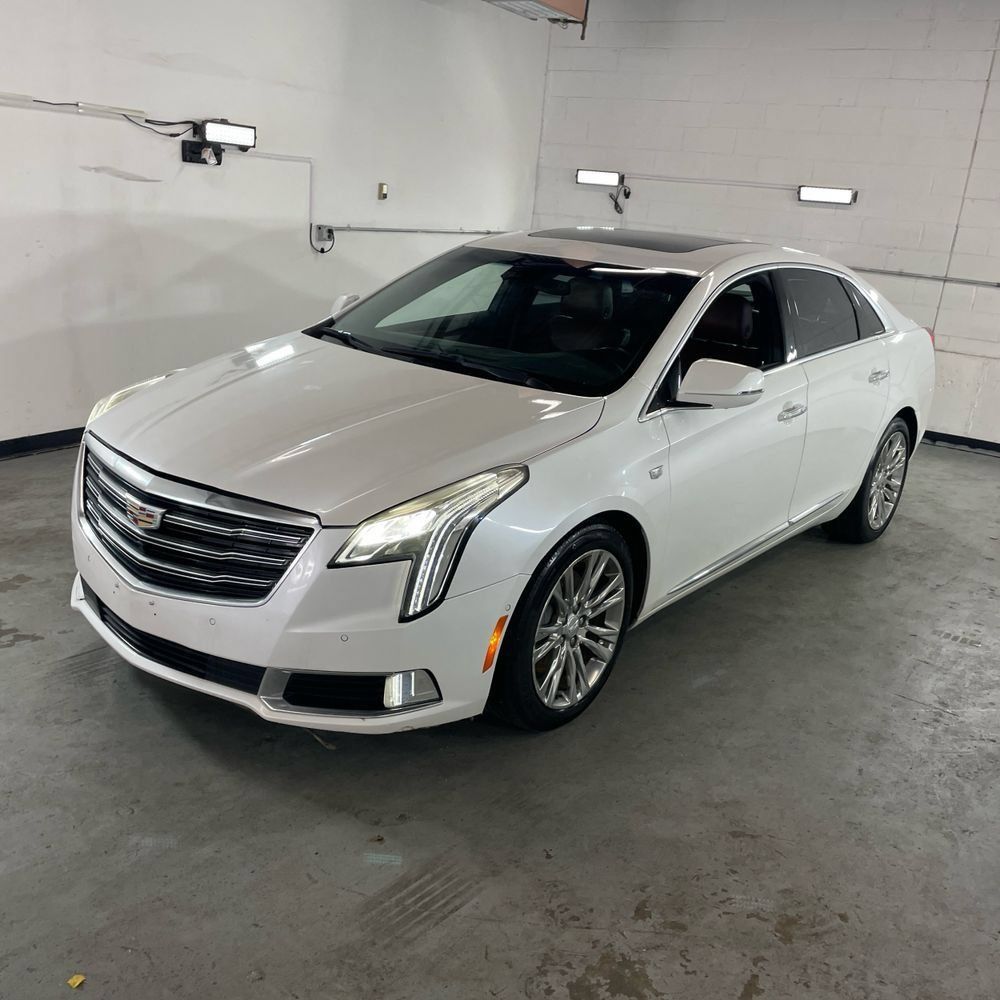 Used 2018 Cadillac XTS Luxury w/ Driver Awareness Package FWD image 2