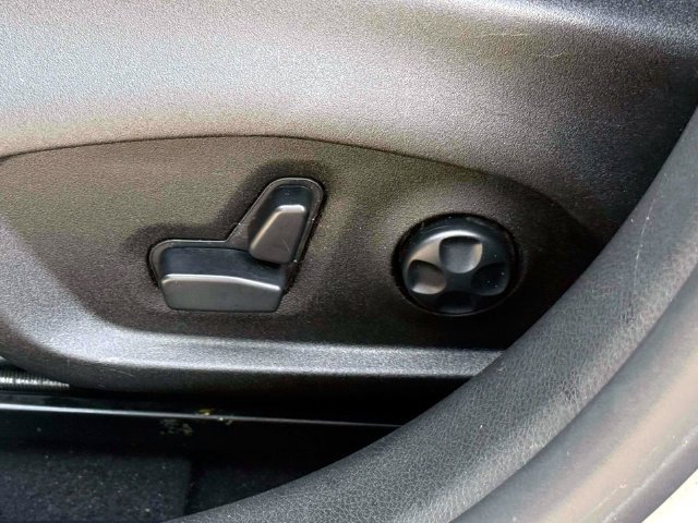 Certified 2020 Jeep Renegade Altitude AWD/4WD image 18