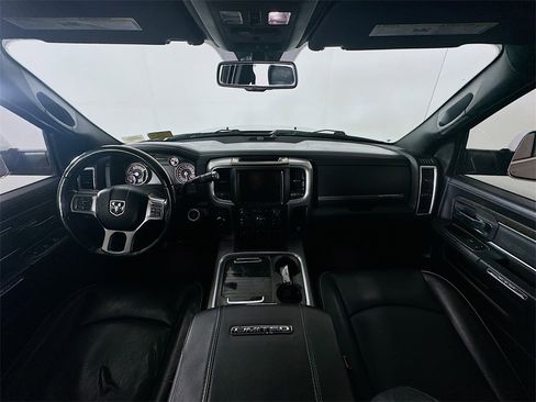 Used 2017 RAM 3500 Laramie Longhorn image 10