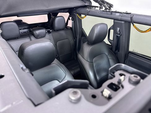 Used 2025 Ford Bronco 4-Door AWD/4WD image 4